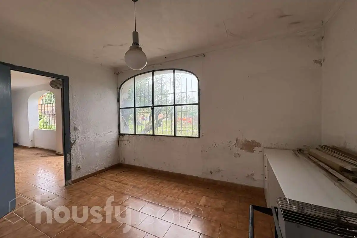 Houses for sale in Avenida Alt emporda, Bàscara