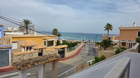 CASA ADOSADA  CON ESTUDIO INDEPENDIENTE PLANTA BAJA A 50M DE LA PLAYA DE LA MATA
