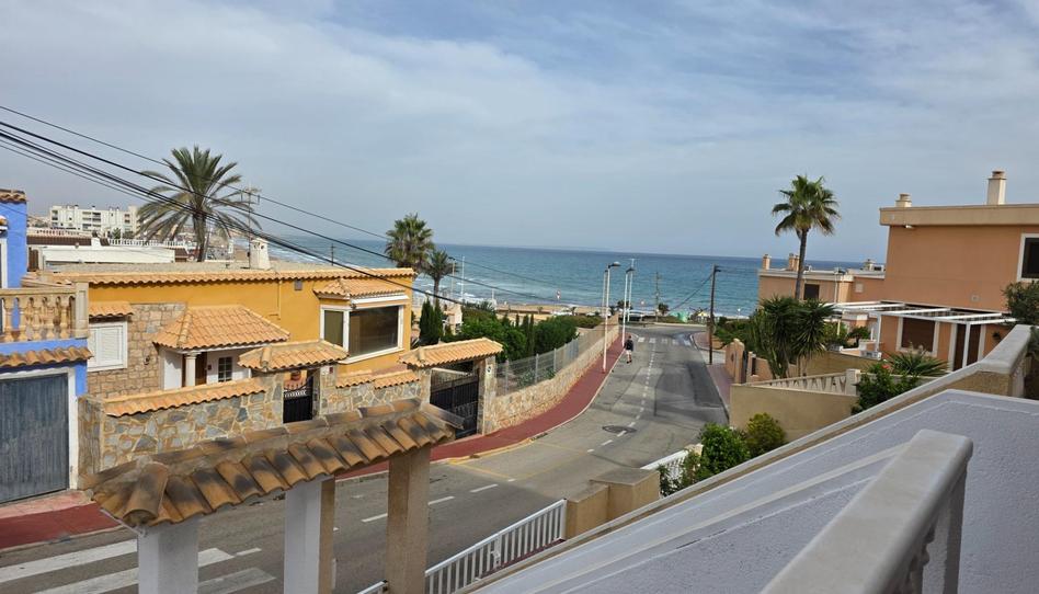 Foto 1 de Casa adosada en venda a Cabo Cervera, Alicante