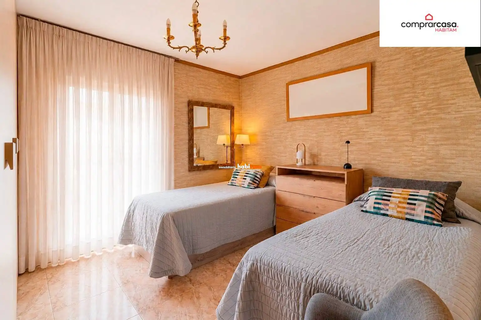 Habitación de Piso en venta en Barcelona con Aire acondicionado, Calefacción y Balcón