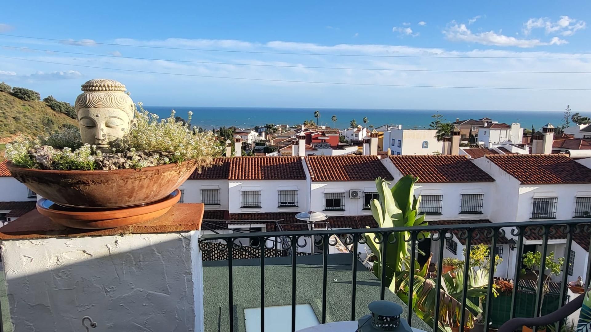 Exterior view of Single-family semi-detached for sale in Vélez-Málaga  with Private garden, Terrace and Storage room