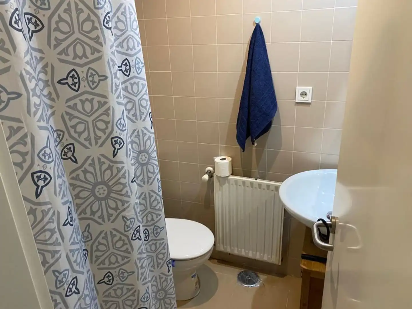 Bathroom of Flat for sale in Ciudad Real  with Air Conditioner, Heating and Terrace