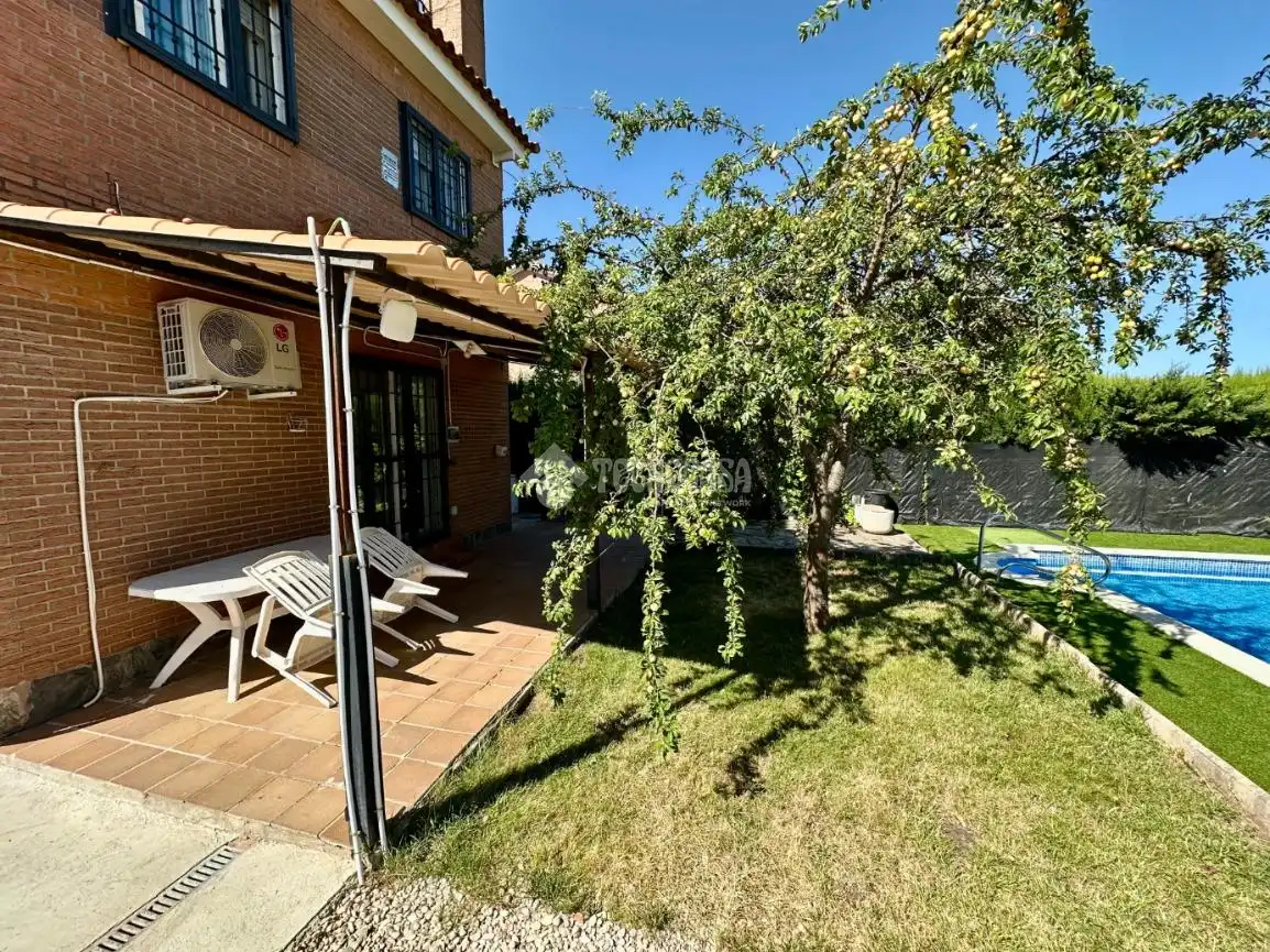 Jardí de Casa o xalet en venda en Pioz amb Aire condicionat