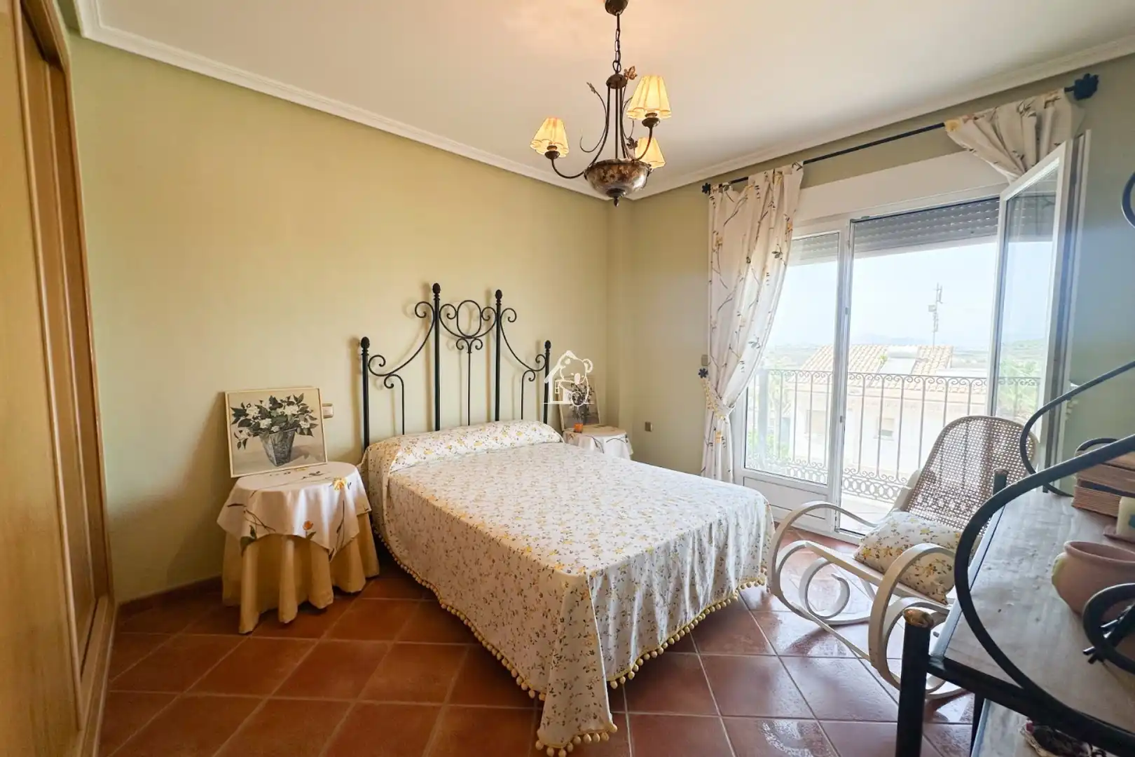 Dormitori de Finca rústica de lloguer en San Miguel de Salinas amb Aire condicionat, Jardí privat i Terrassa