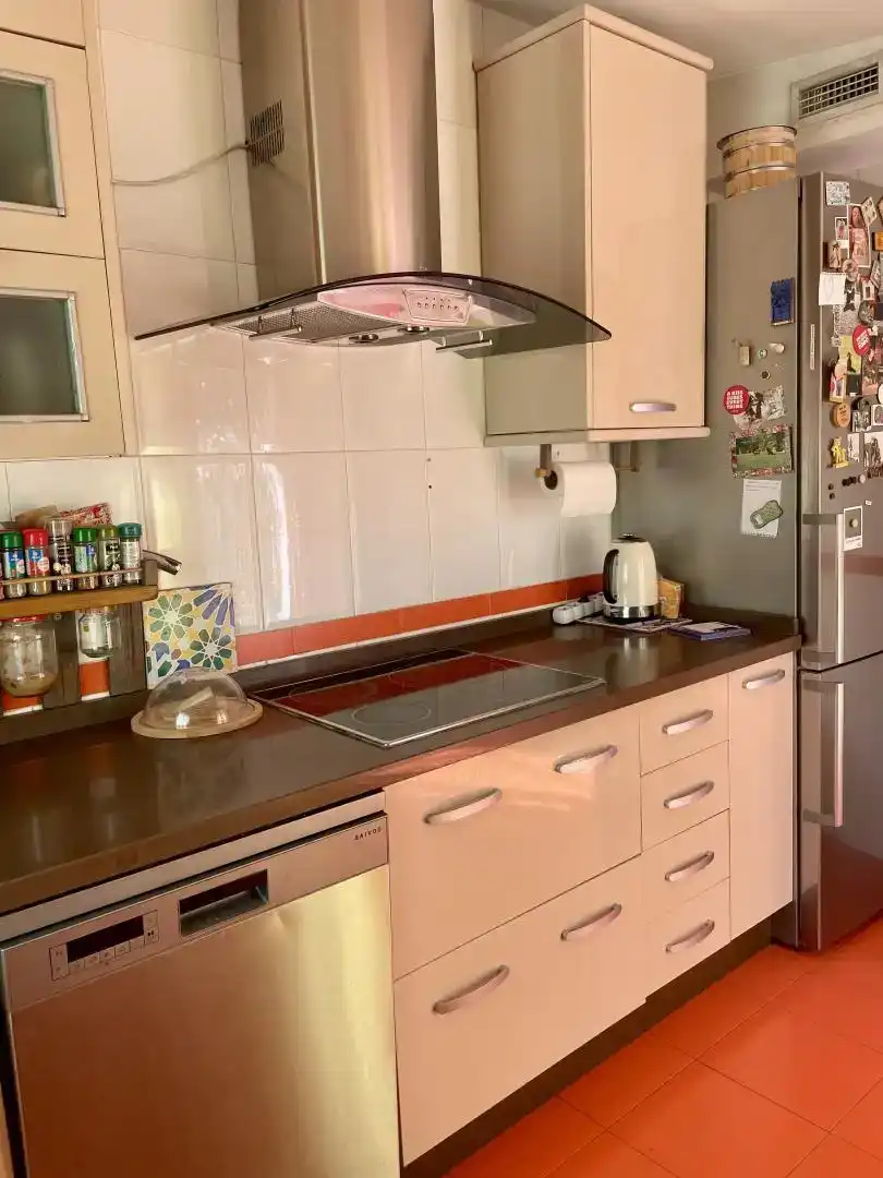 Cuina de Casa adosada en venda en  Córdoba Capital amb Aire condicionat i Balcó