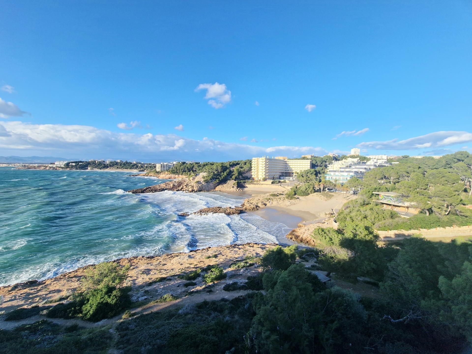 Vista exterior de Àtic en venda en Salou amb Jardí privat, Terrassa i Moblat
