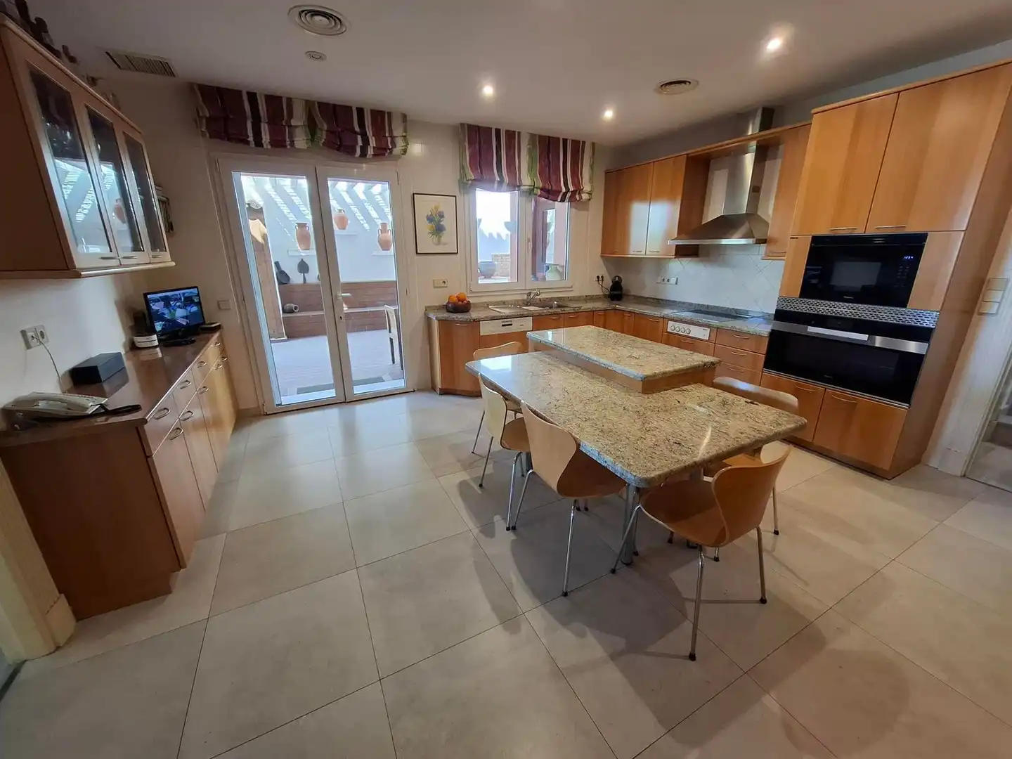 Cocina de Casa o chalet en venta en Alicante / Alacant con Calefacción, Jardín privado y Terraza