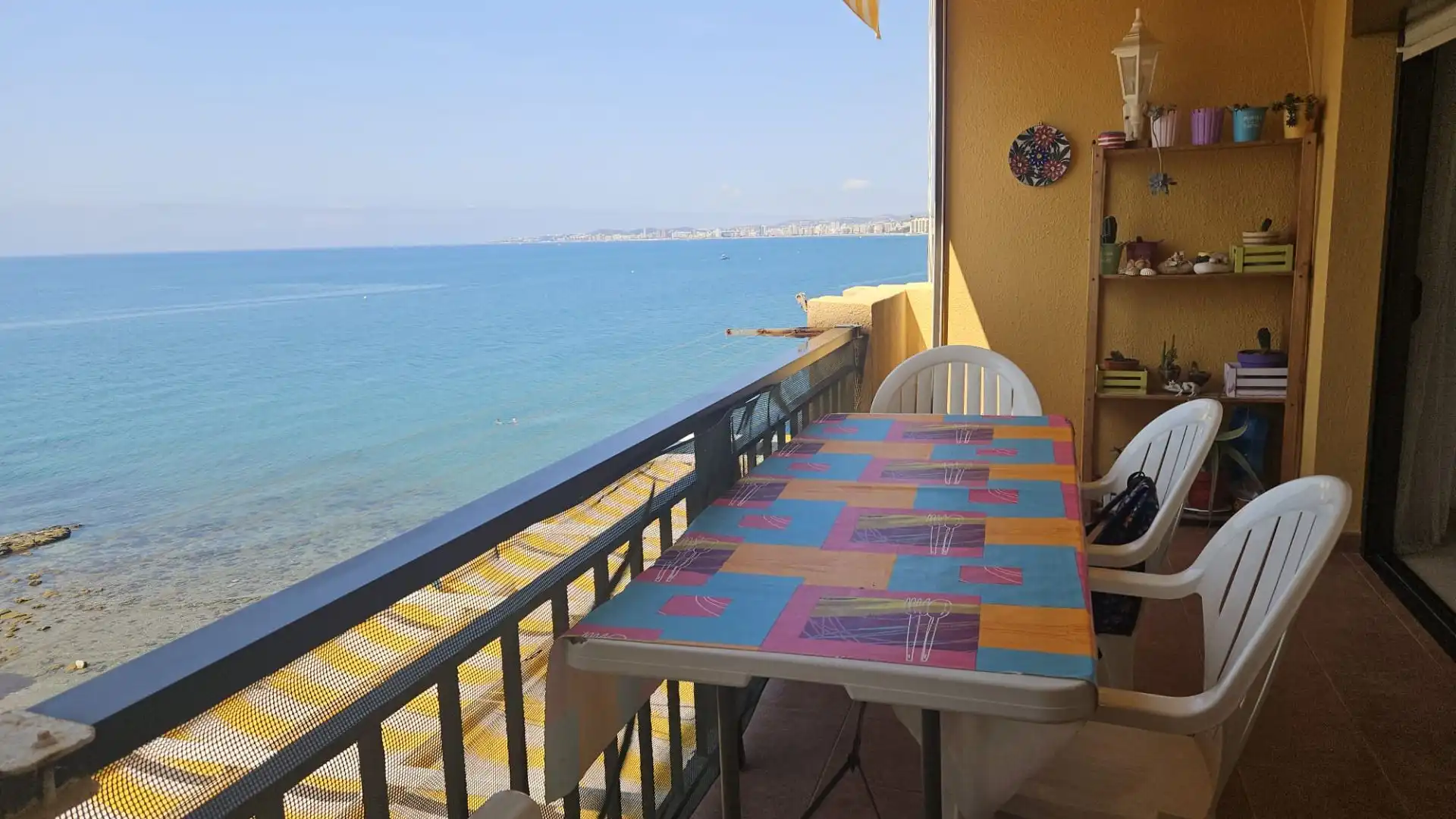 Terraza de Apartamento de alquiler en Benalmádena con Terraza, Amueblado y Piscina comunitaria
