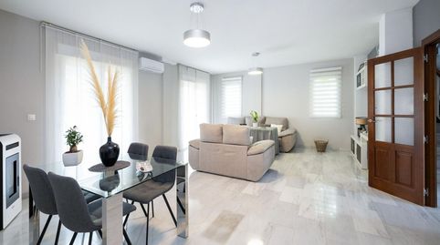 Foto 2 de Casa o chalet en venta en Calle Gredos, Altos de la Zubia, La Zubia