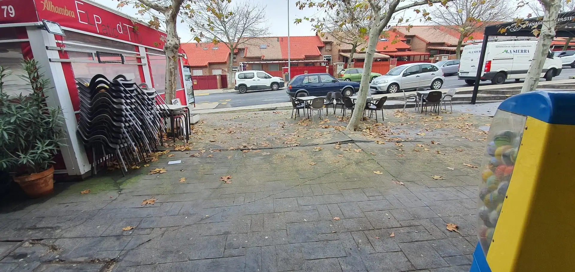 Exterior view of Commercial properties for sale in Collado Villalba  with Air Conditioner