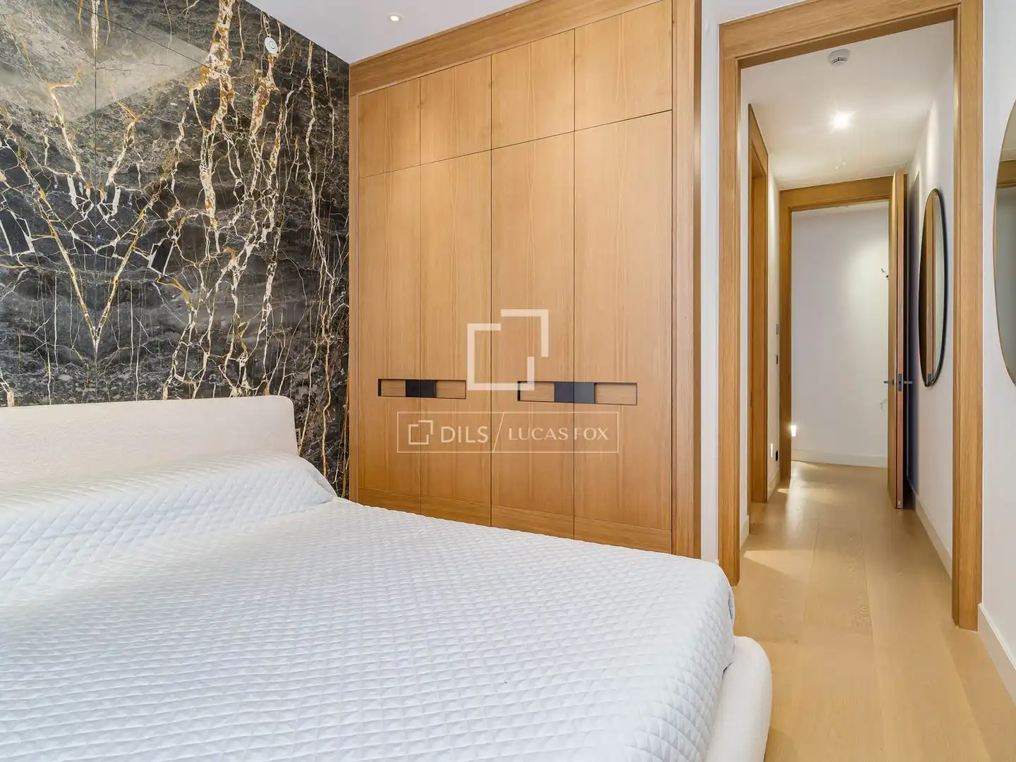 Schlafzimmer von Wohnung zum Verkauf in Barcelona mit Klimaanlage, Heizung und Parkett