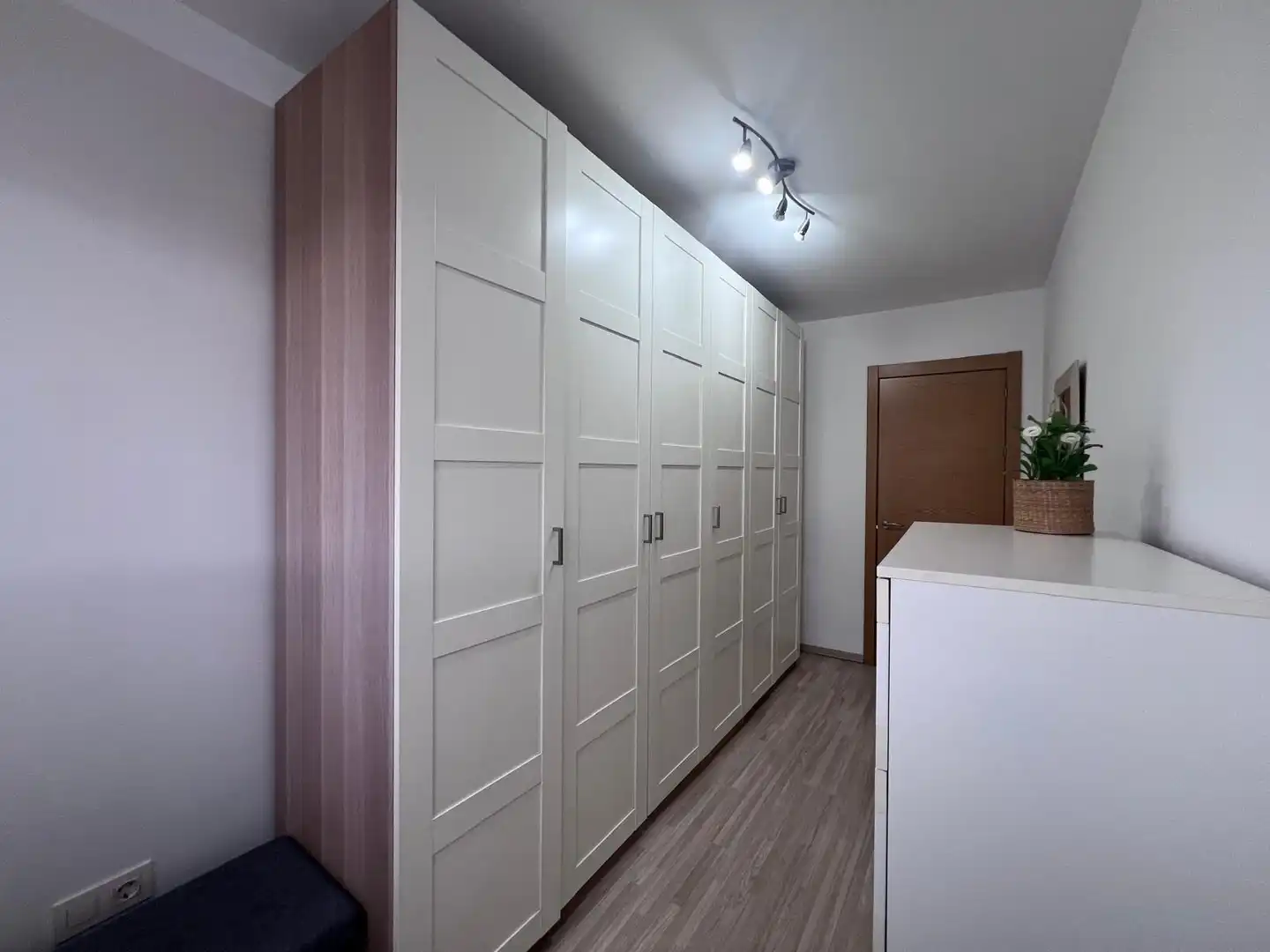 Piso de alquiler en Oviedo  con Calefacción, Terraza y Trastero