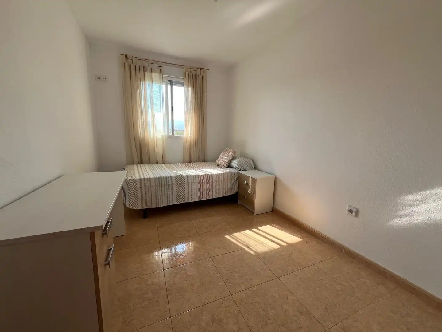 Bedroom of Flat for share in Córdoba  with Air Conditioner and Terrace