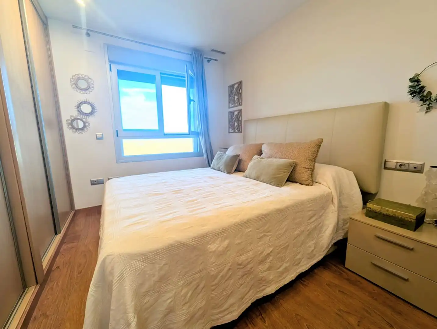 Habitación de Casa adosada en venta en Castellón de la Plana / Castelló de la Plana con Aire acondicionado, Calefacción y Terraza