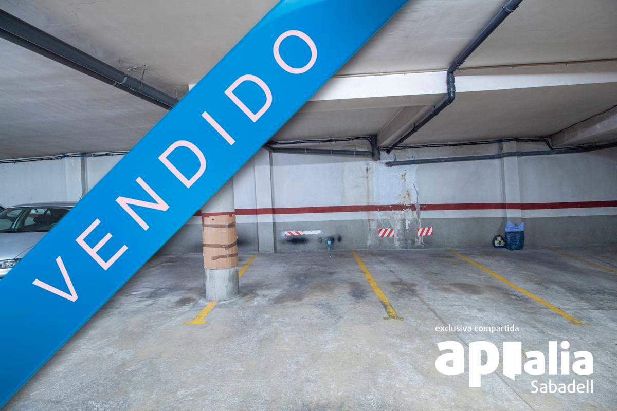 Aparcament de Garatge en venda en Barberà del Vallès