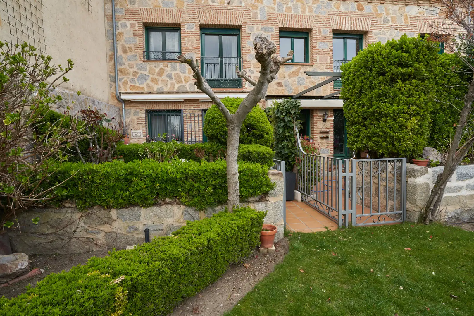 Einfamilien-Reihenhaus zum Verkauf in Calle Casimiro Hernández, Sur