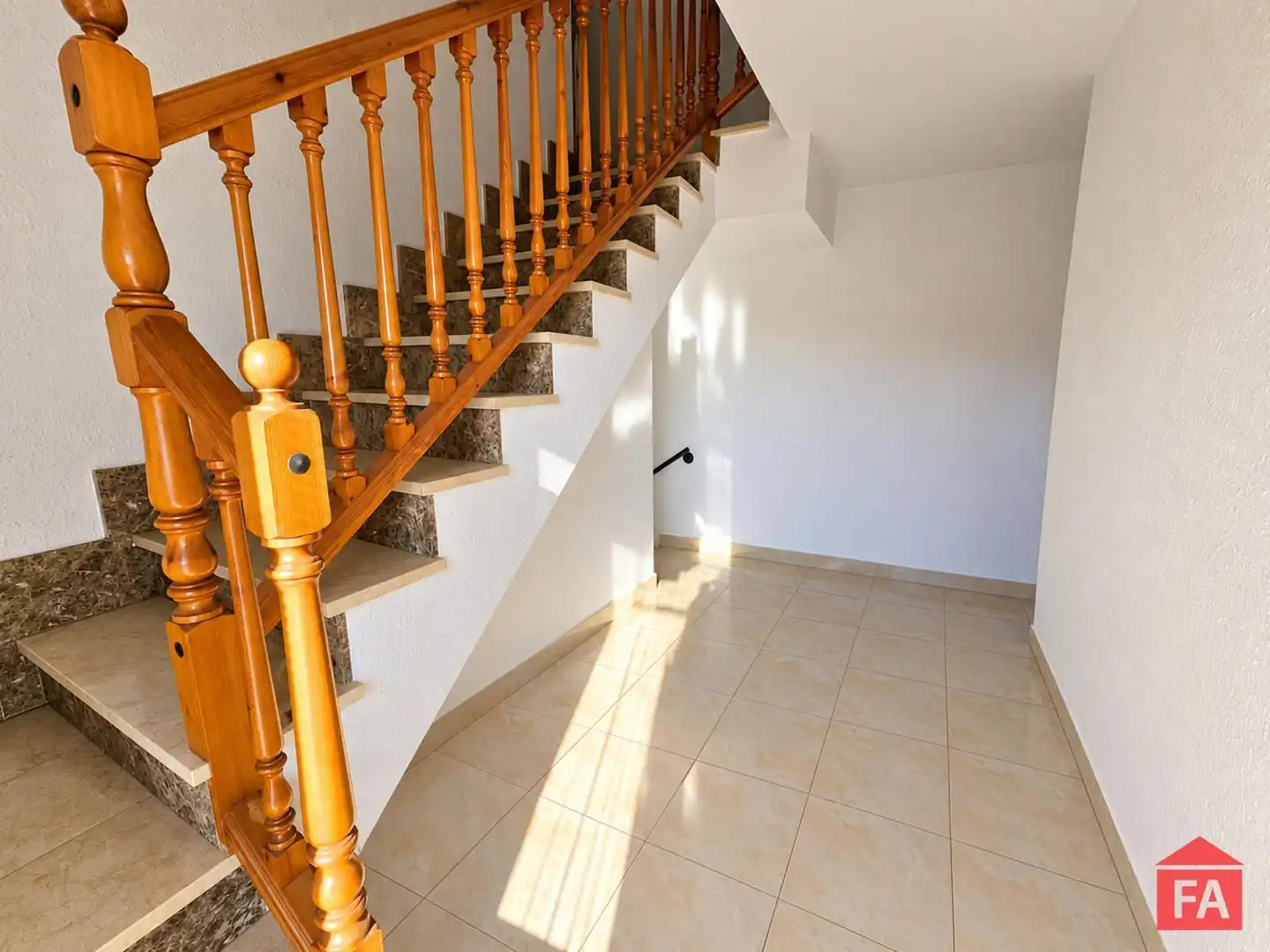 Detached homes for sale in Albinyana  with Terrace, Balcony and Alarm