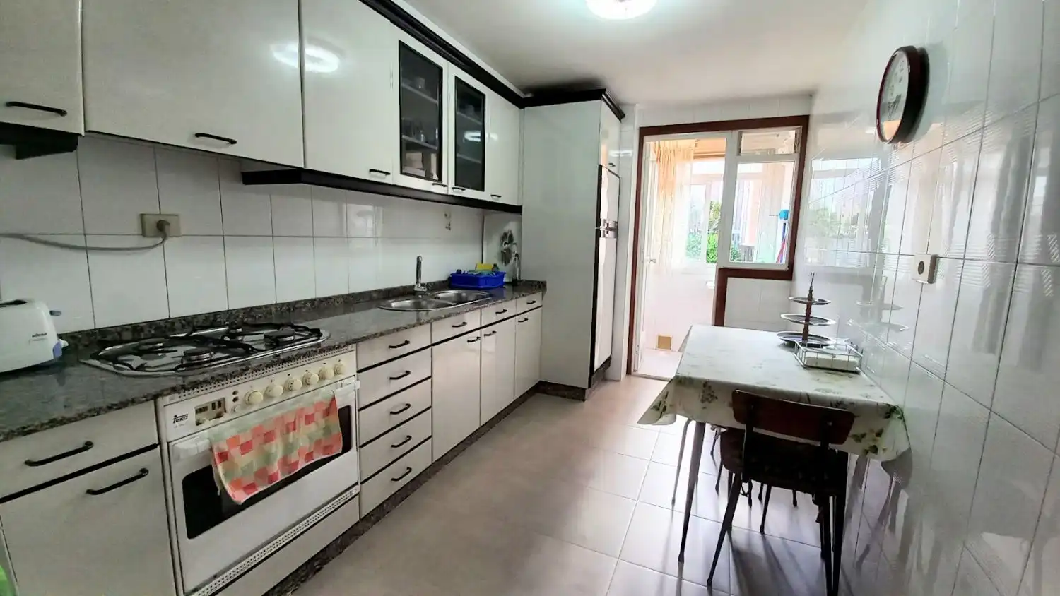 Cocina de Piso en venta en Culleredo con Calefacción, Parquet y Trastero
