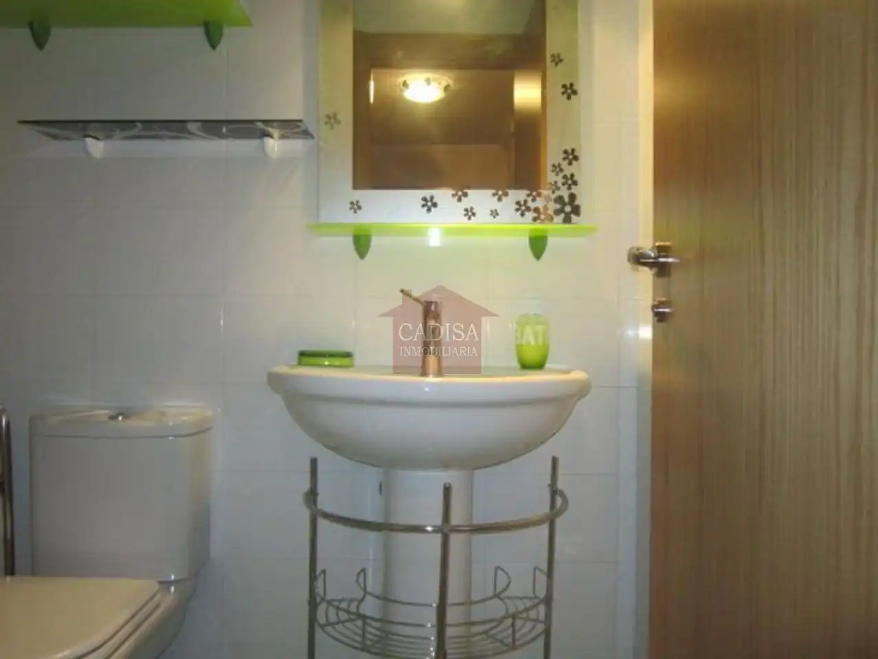 Baño de Piso en venta en Calvarrasa de Abajo con Calefacción, Trastero y Amueblado