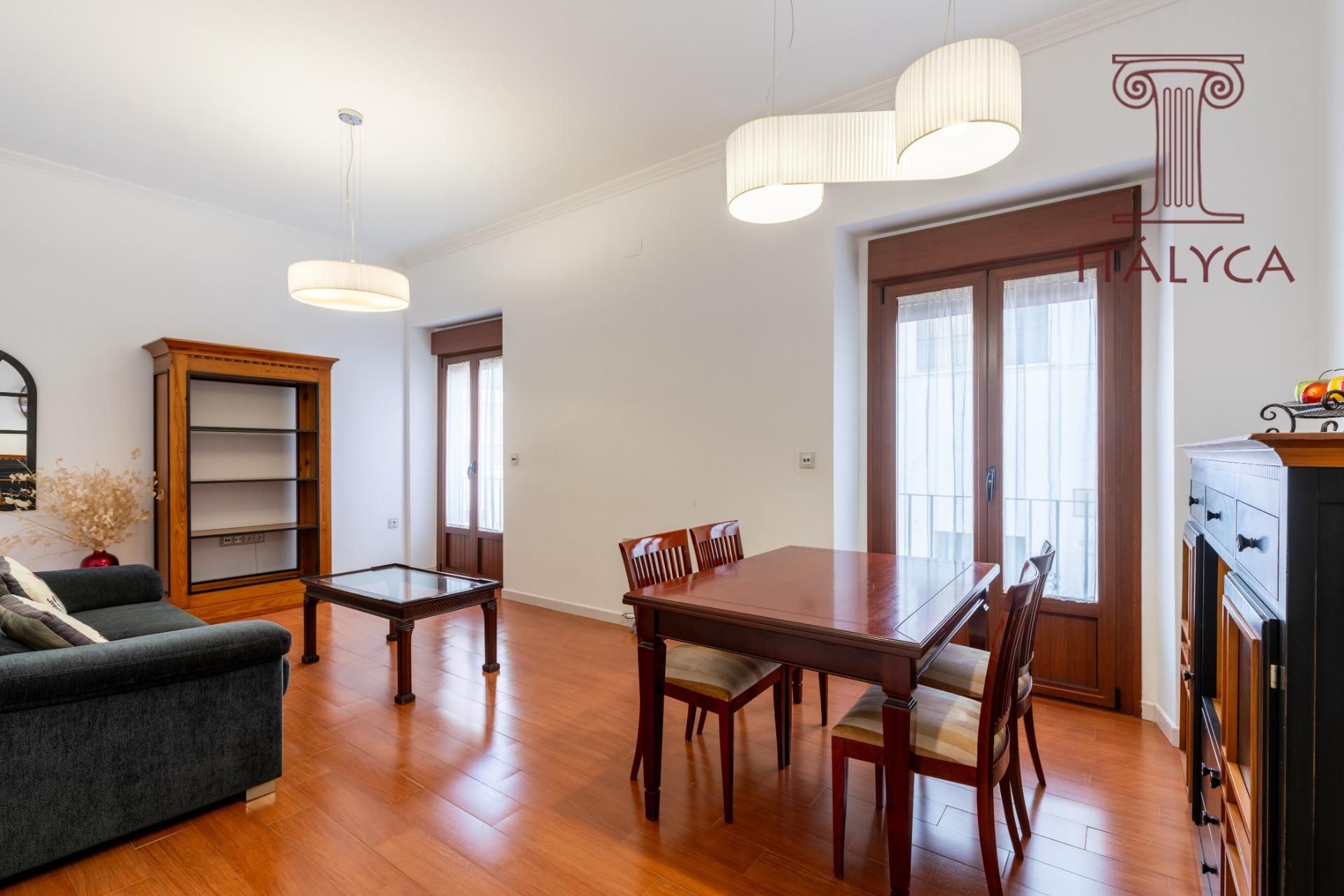 Comedor de Piso en venta en  Sevilla Capital con Aire acondicionado, Trastero y Balcón
