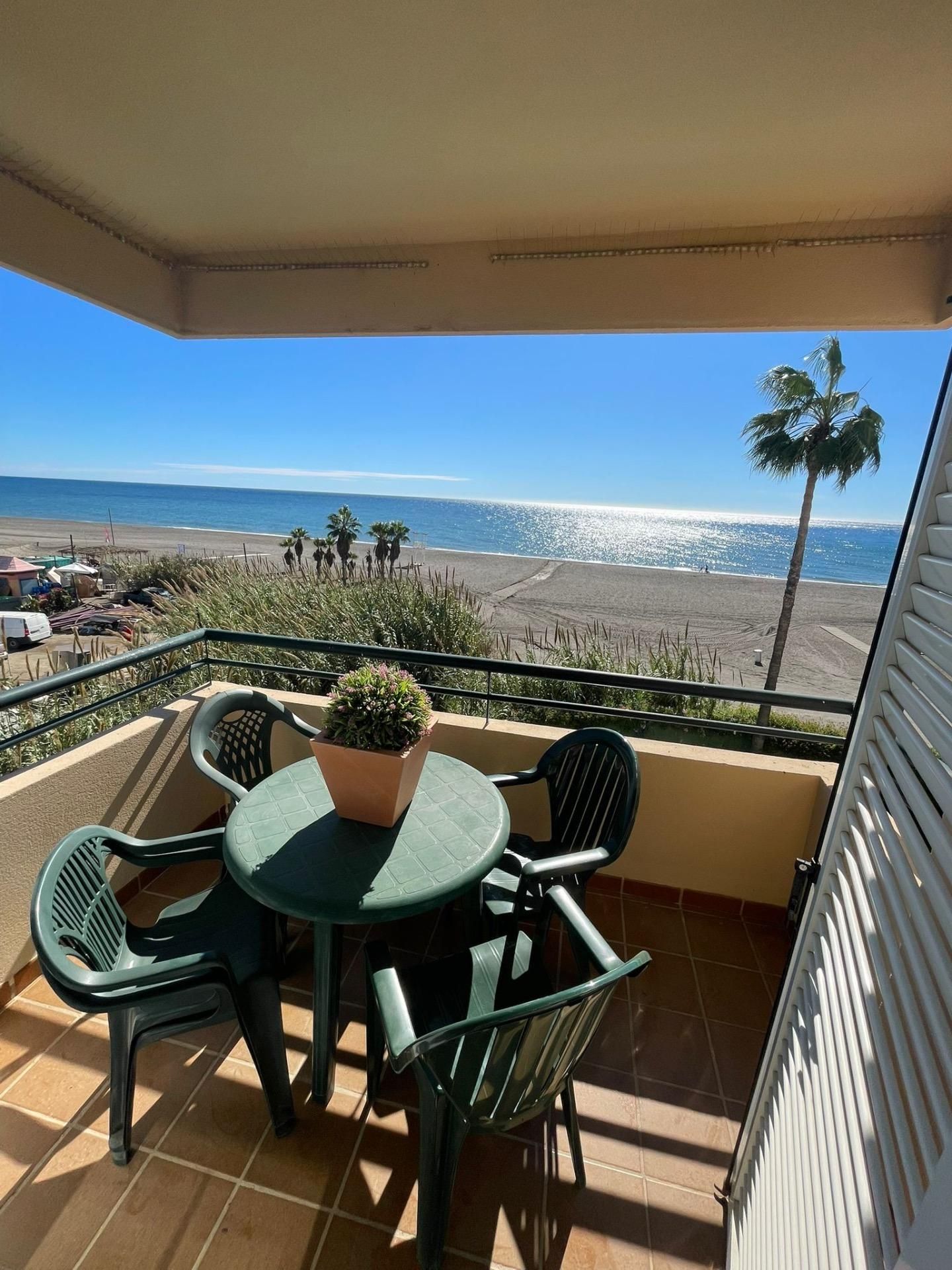 Terraza de Piso de alquiler en Vélez-Málaga con Terraza y Piscina comunitaria
