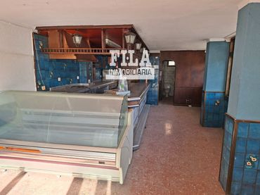 Local comercial en venda a BAIXADOR