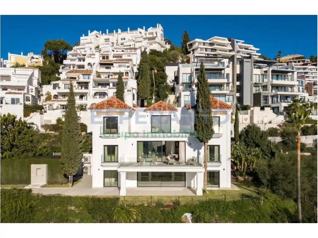 Exterior view of Houses for sale in Benahavís
