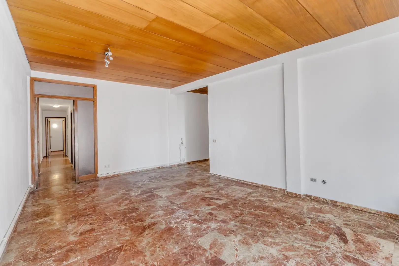 Flat for sale in Barcelona  with Heating, Terrace and Balcony