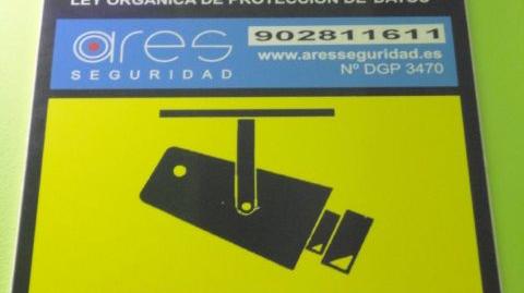 Photo 3 of Box room to rent in N/a, Valdezarza, Madrid