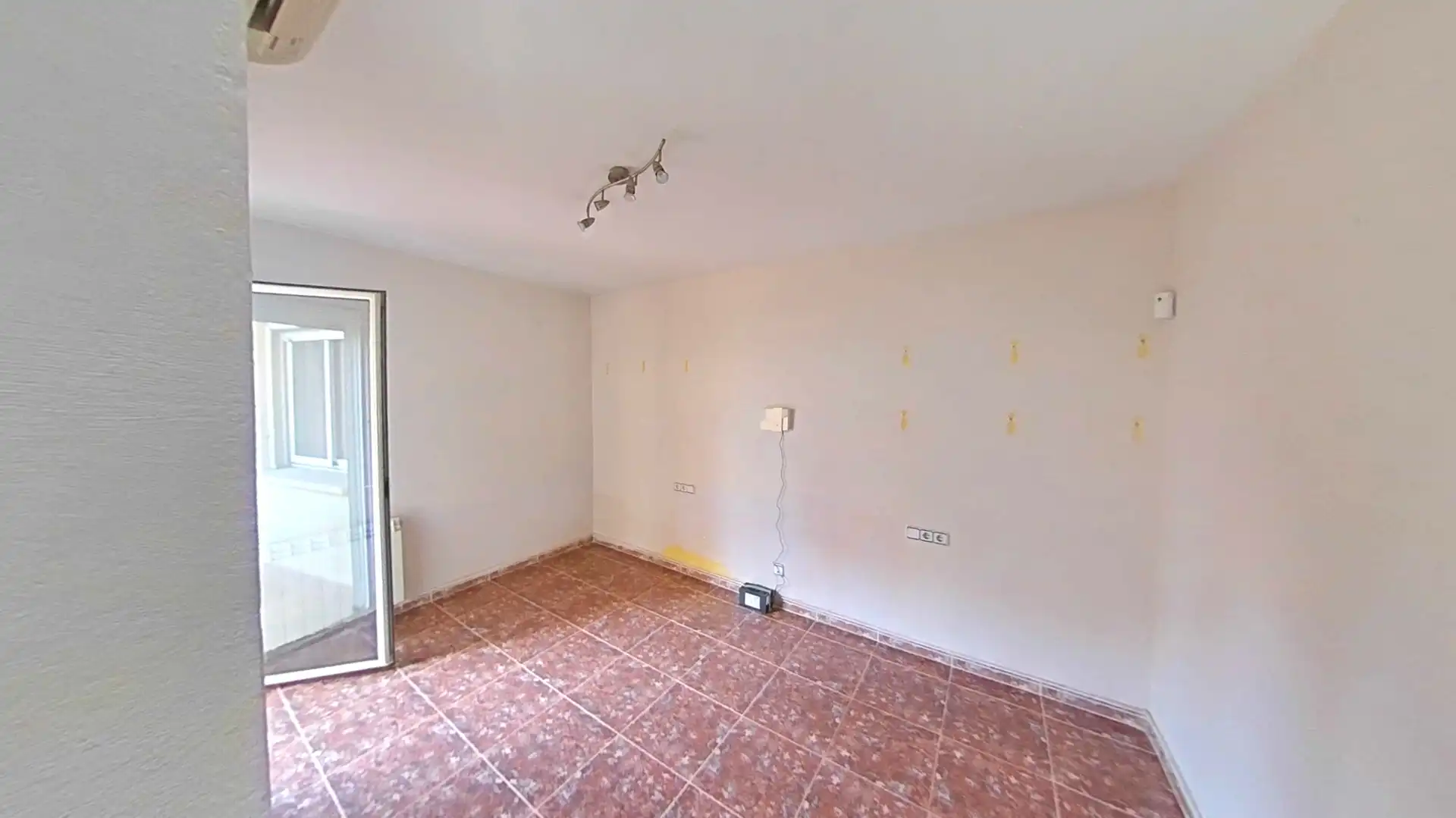 Wohnung zum Verkauf in Vilafranca del Penedès mit Heizung, Terrasse und Abstellraum