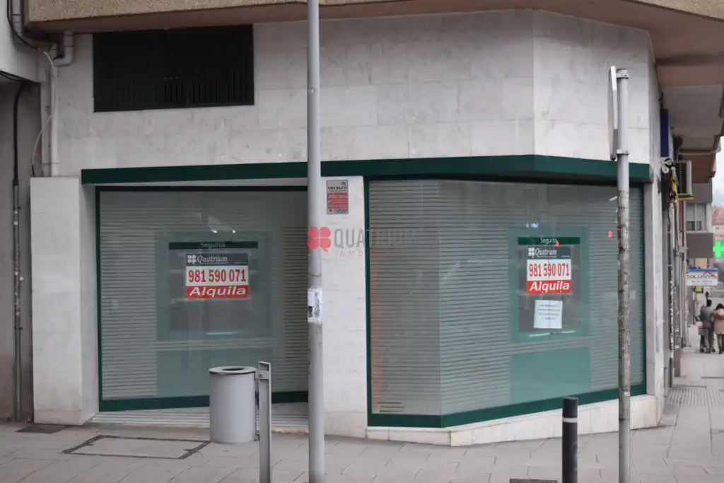 Exterior view of Commercial properties for sale in Santiago de Compostela 