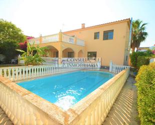 Piscina de Casa o xalet en venda en Vinaròs amb Jardí privat, Terrassa i Traster