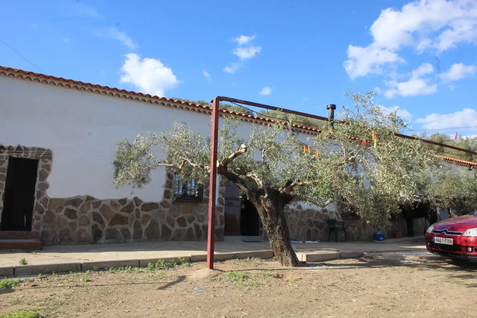 Vista exterior de Finca rústica en venda en Alcaracejos amb Traster i Piscina