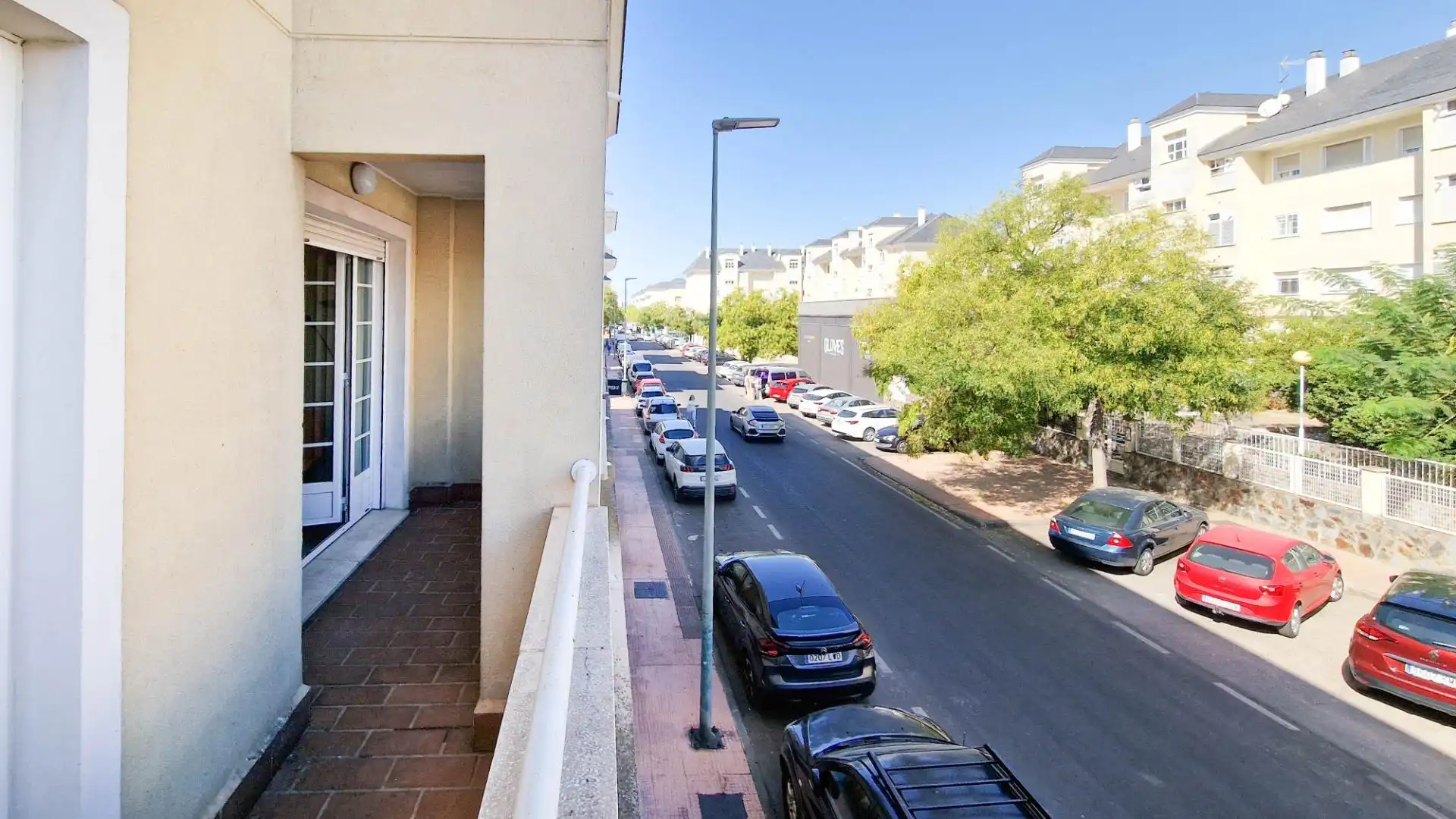 Pis amb terrassa de lloguer a Calle Calle Julio Cienfuegos, imagen 16