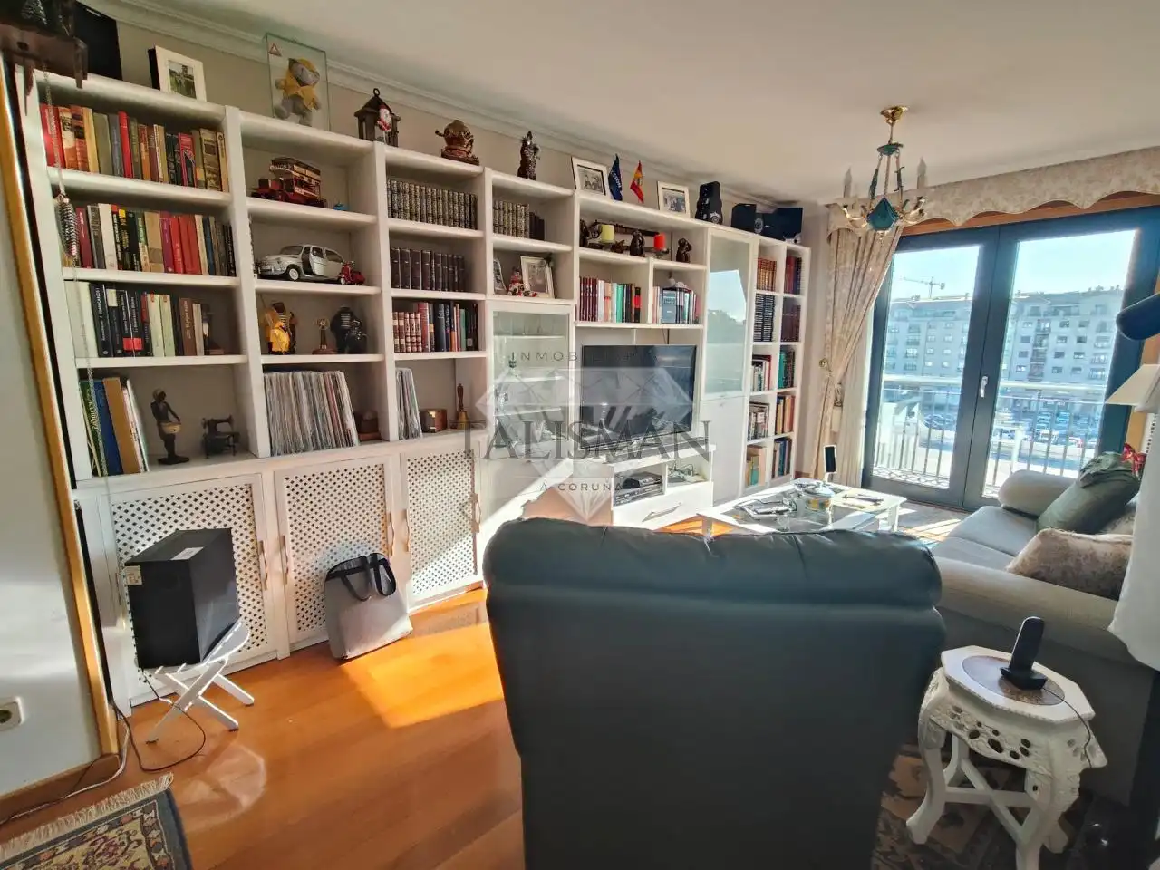 Sala de estar de Piso en venta en Vilagarcía de Arousa con Calefacción, Parquet y Trastero