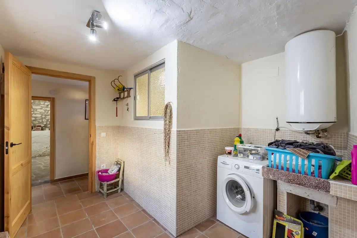 Cuina de Casa o xalet en venda en Alhama de Granada amb Terrassa, Moblat i Balcó