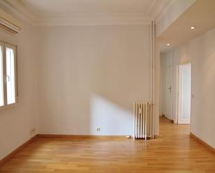 Flat for sale in  Madrid Capital  with Air Conditioner