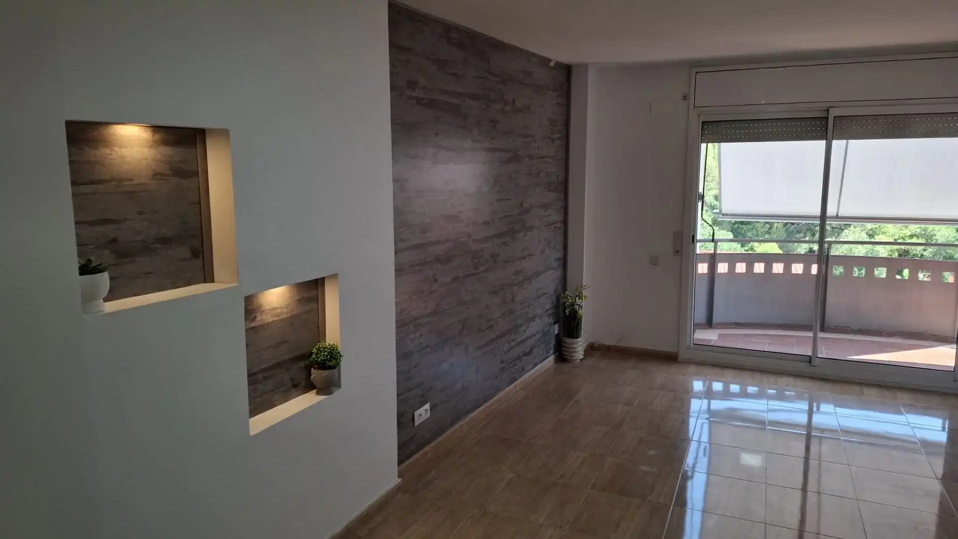 Sala de estar de Dúplex en venta en Vallirana con Aire acondicionado, Calefacción y Terraza