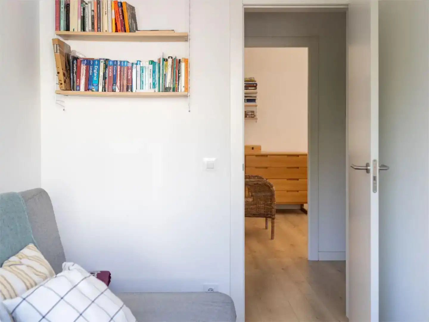 Schlafzimmer von Haus oder Chalet zum Verkauf in Vilanova i la Geltrú mit Klimaanlage, Schwimmbad und Balkon