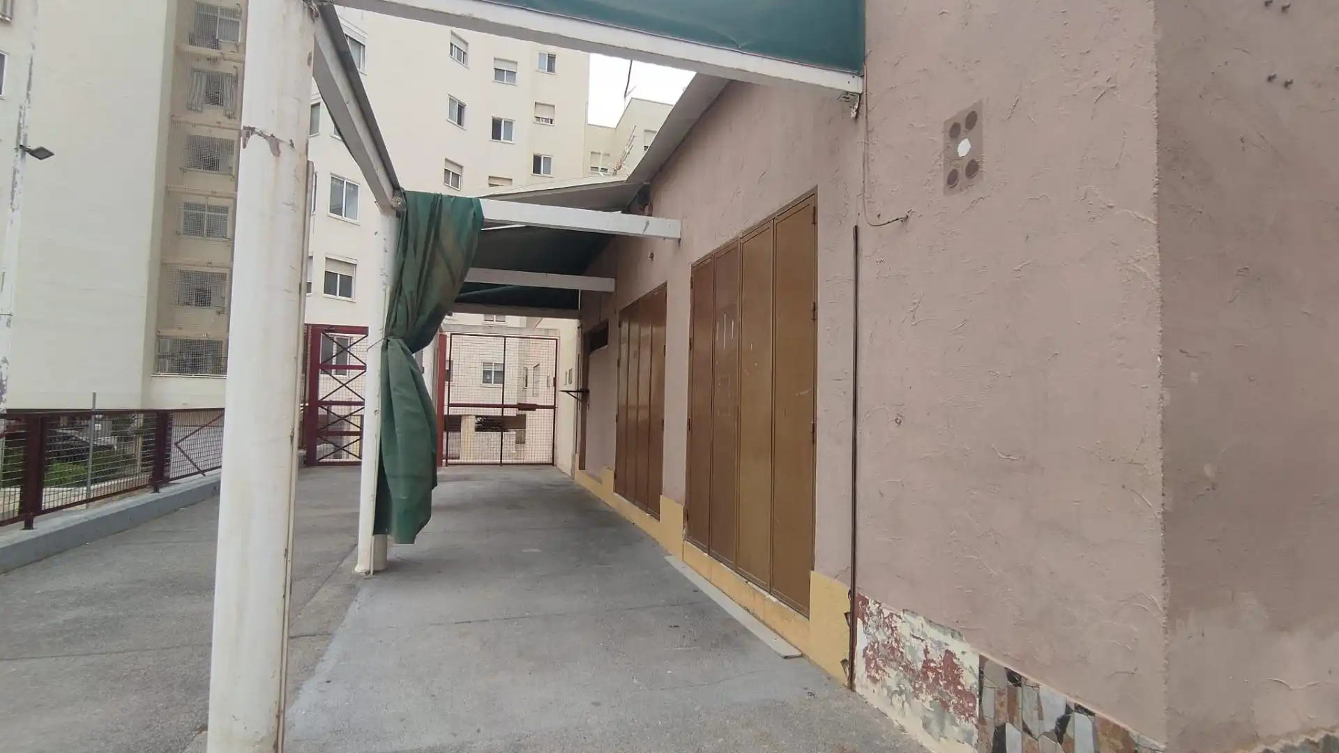 Außenansicht von Geschaftsraum zum Verkauf in Alicante / Alacant mit Terrasse