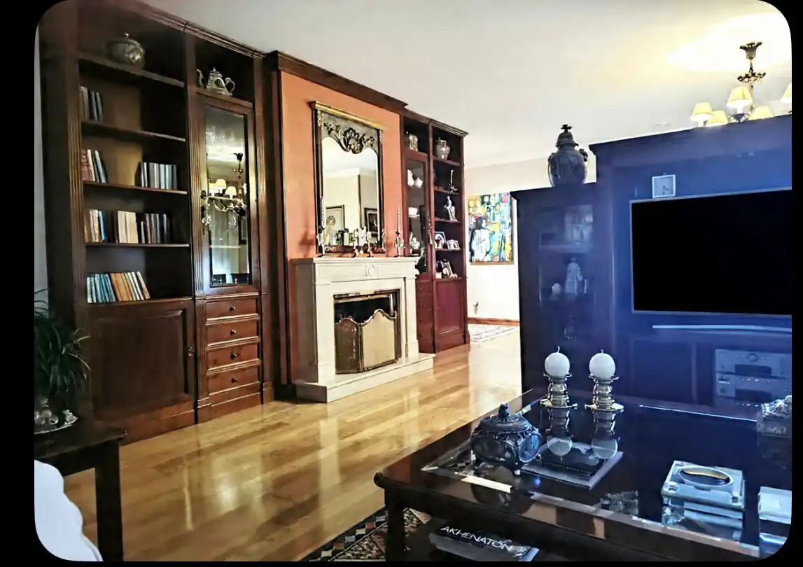 Sala d'estar de Pis en venda en León Capital  amb Aire condicionat, Calefacció i Parquet