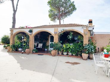 Landhaus mit Garten zum Verkauf in Bonares