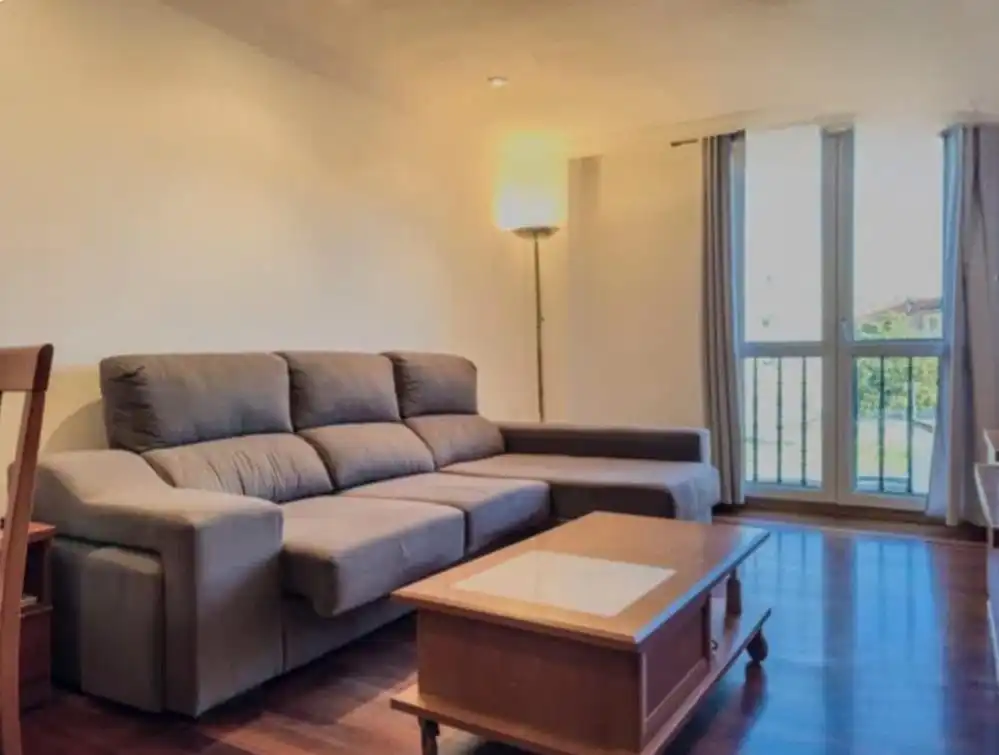Maisonette zum Verkauf in Calle de la Gloria, Alisal - San Román
