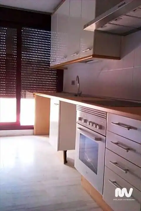Cuina de Pis en venda en Benahavís amb Terrassa, Traster i Piscina comunitària