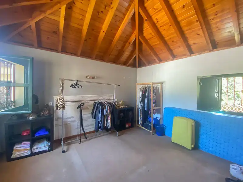 Chalet con piscina en venta en Nueva, imagen 16