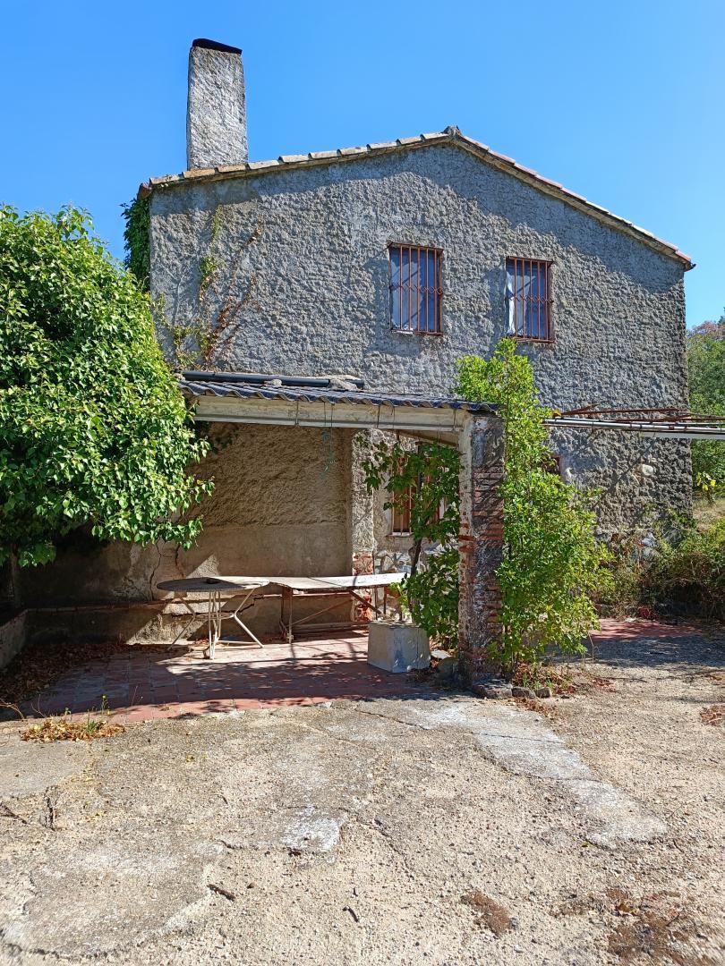 Terrassa de Finca rústica en venda en Sant Feliu de Buixalleu amb Calefacció