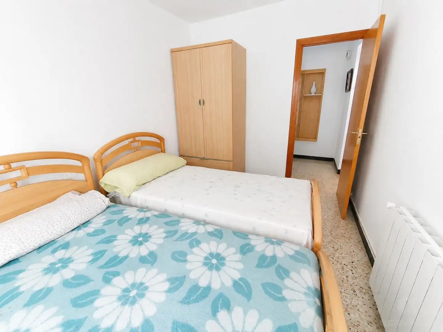 Bedroom of Flat for sale in Canet de Mar  with Heating, Terrace and Furnished