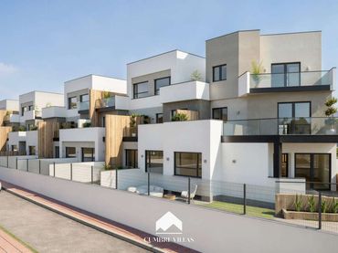 Casa con jardín en venta en Salobreña Costa