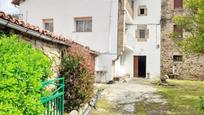 Vista exterior de Casa o xalet en venda en Guriezo amb Calefacció, Jardí privat i Terrassa