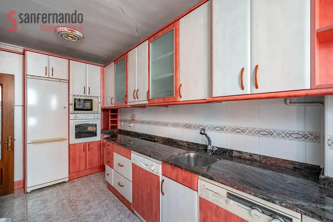 Cocina de Piso en venta en Santander con Calefacción y Balcón